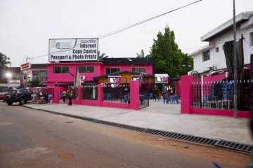 Sharp Guest house and Apartments